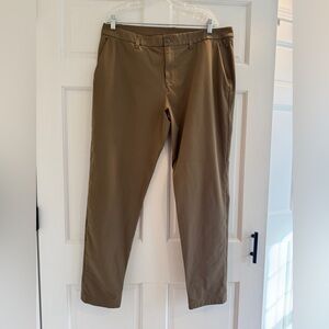Dark Khaki Lululemon Men’s ABC pants 38w 34L